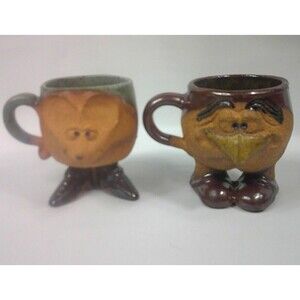 Vintage Bird and Mouse in Boots Stoneware Anthropomorphic Coffee Mug Cup Set